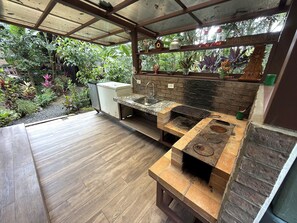 Private kitchen - Peaceful cabin with access to river balso in charming Ojochal (Osa)