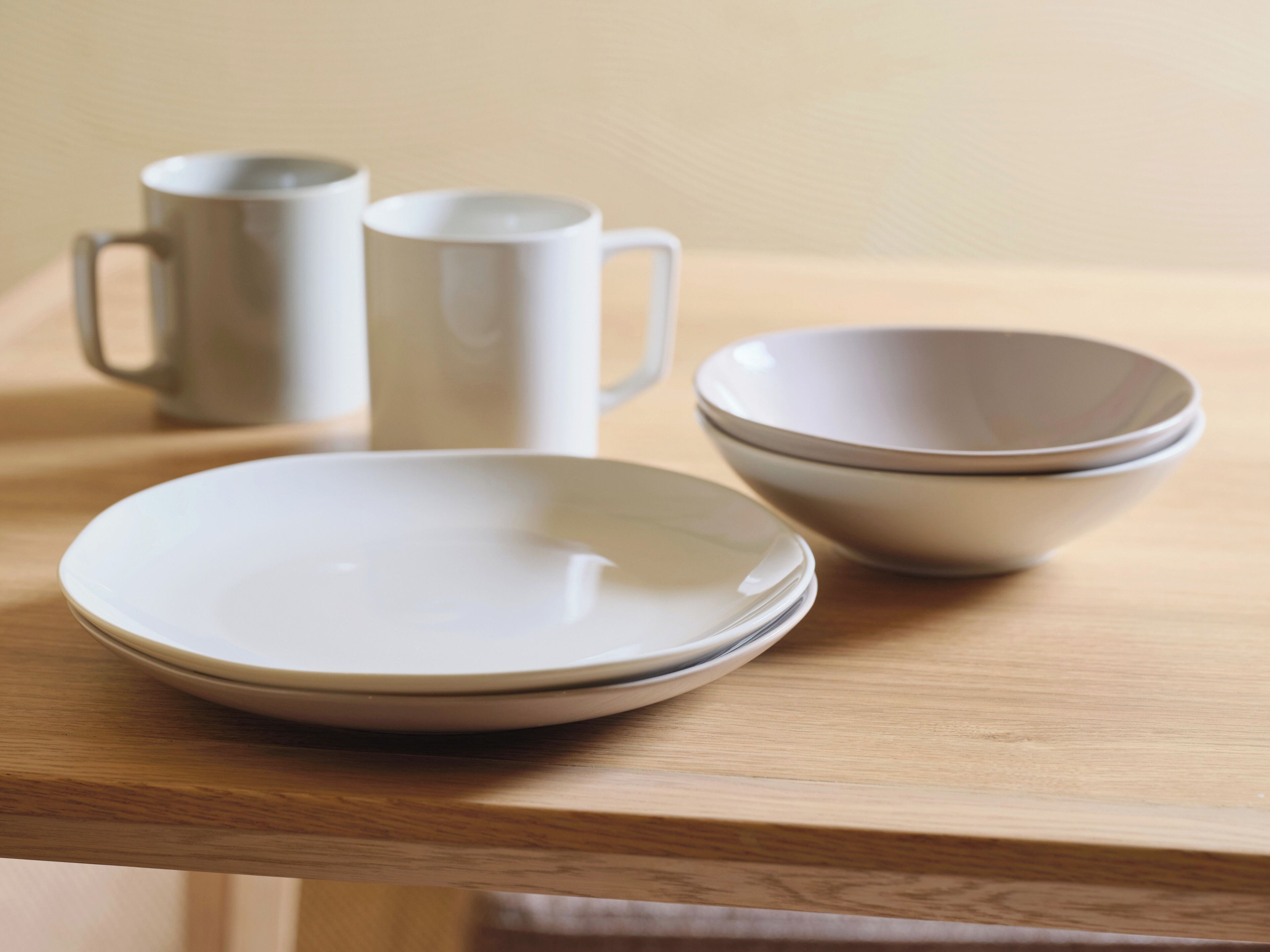 Zimmersafe, kostenloses WLAN, Bettwäsche