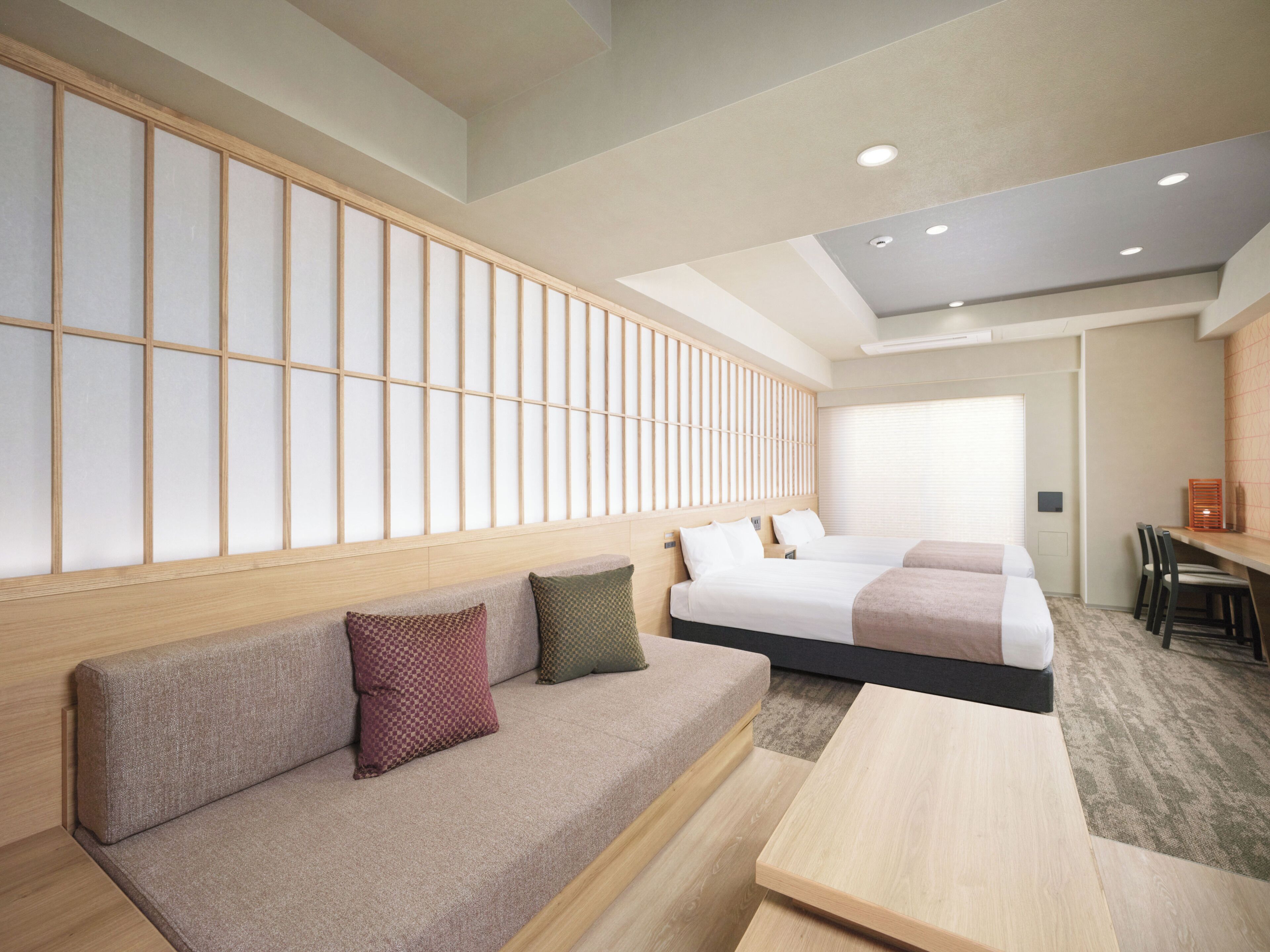 高級客房 (Family) | 房內夾萬、免費 Wi-Fi、床單