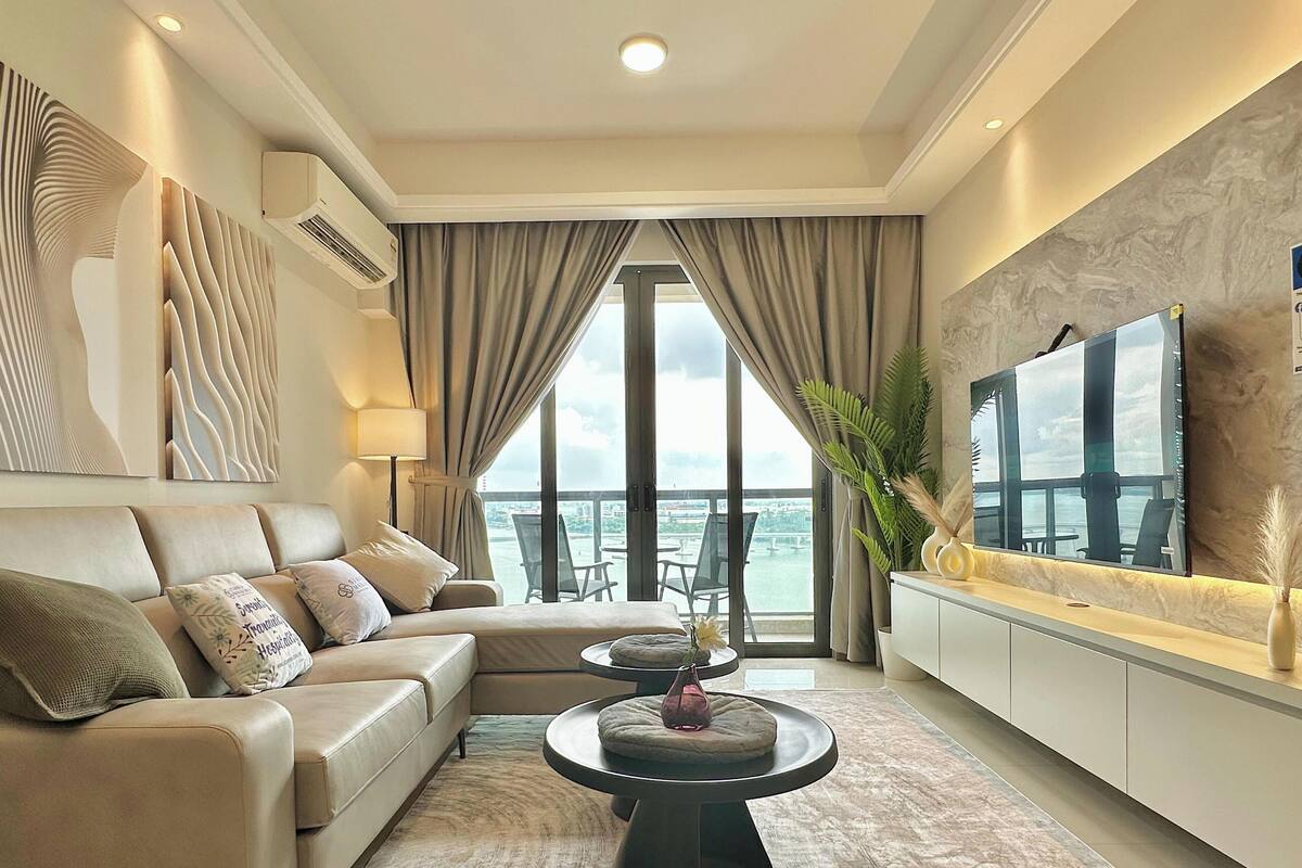 Comfort Apartment, 3 Bedrooms, Sea View | Living area | Flat-screen TV