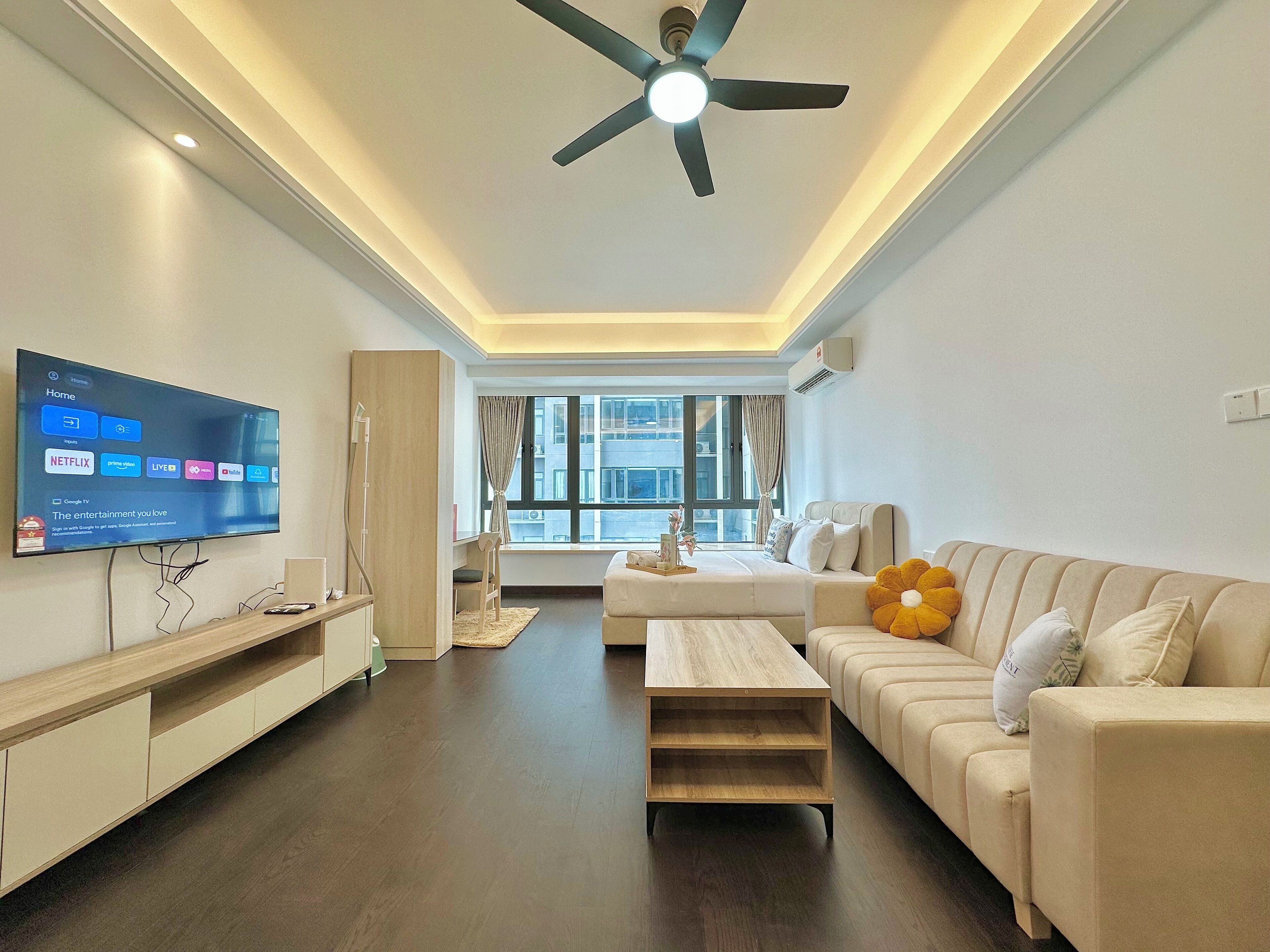 City Studio Suite, 1 Queen Bed