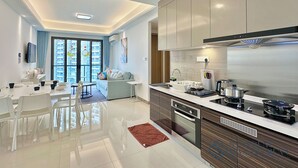 Family Apartment, 3 Bedrooms, Non Smoking | Private kitchen | Fridge, microwave, stovetop, electric kettle - R&F Princess Cove Phase 2 by Stayrene (Johor Bahru)