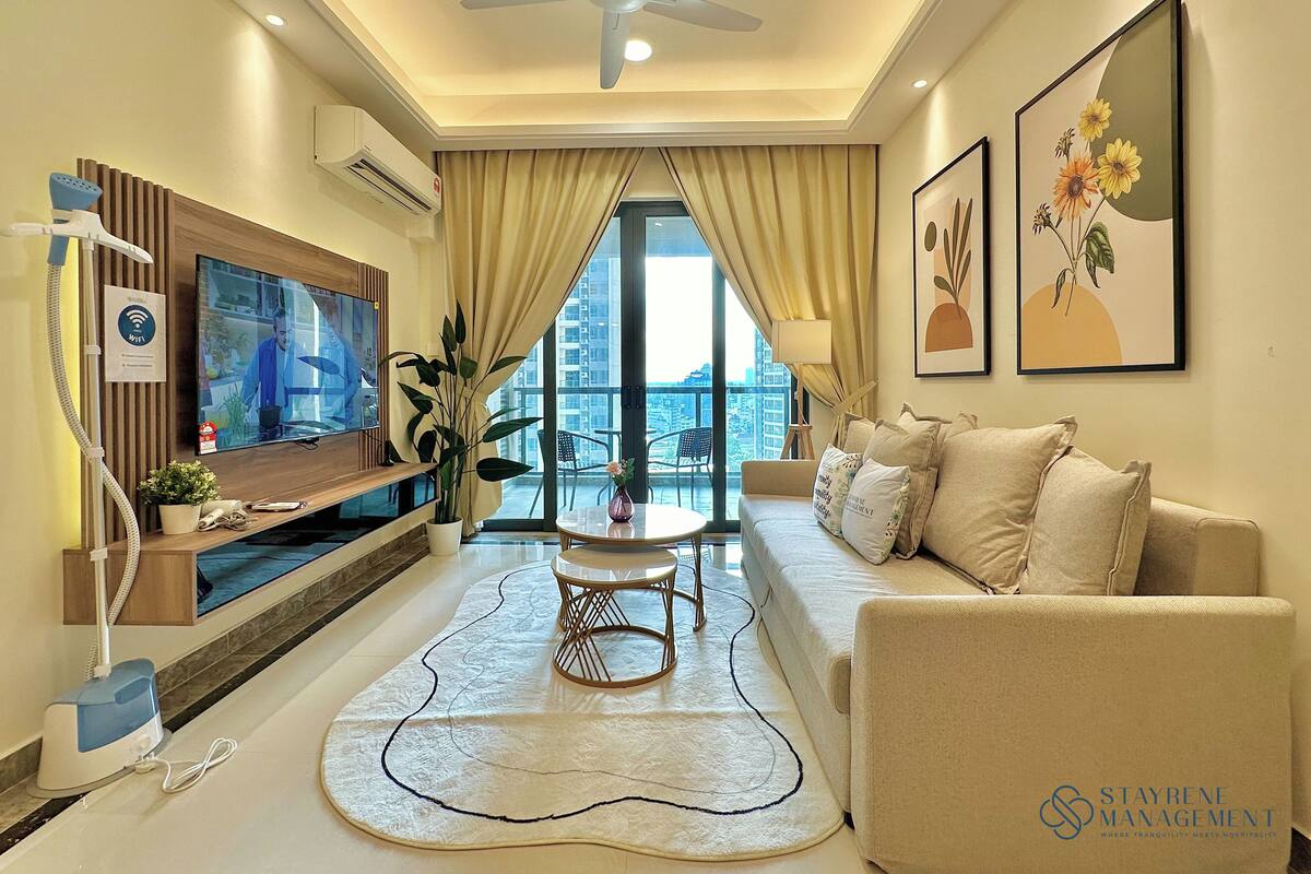 Apartment, 2 Bedrooms, Air conditioning | Living area | Flat-screen TV