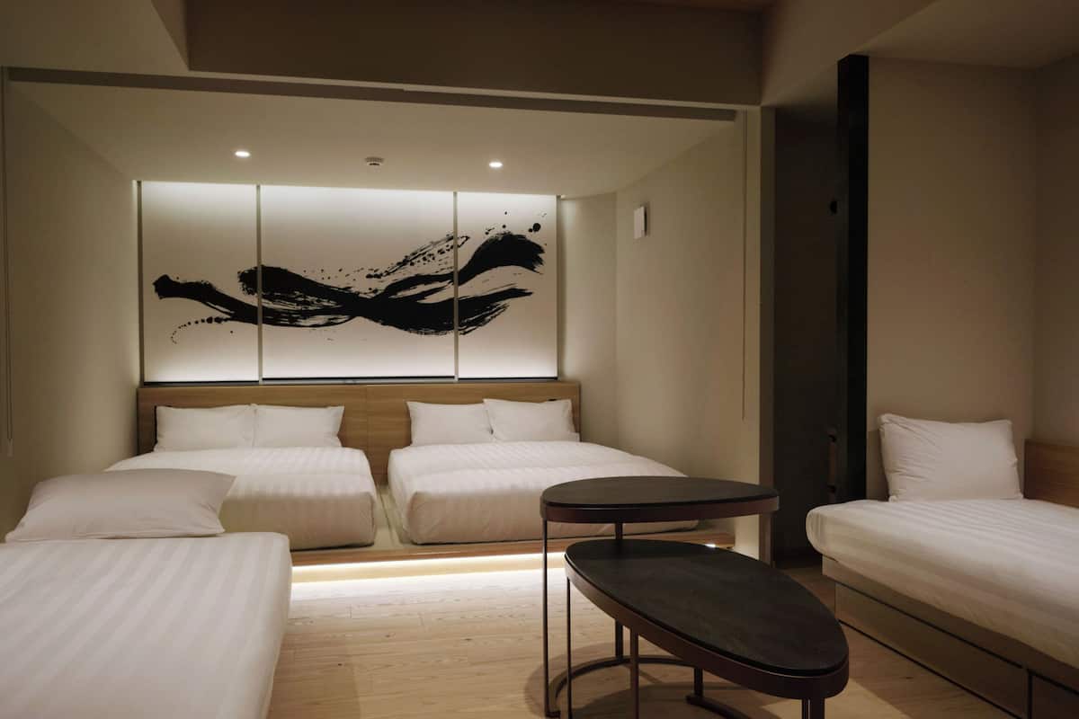 In-room safe, free WiFi