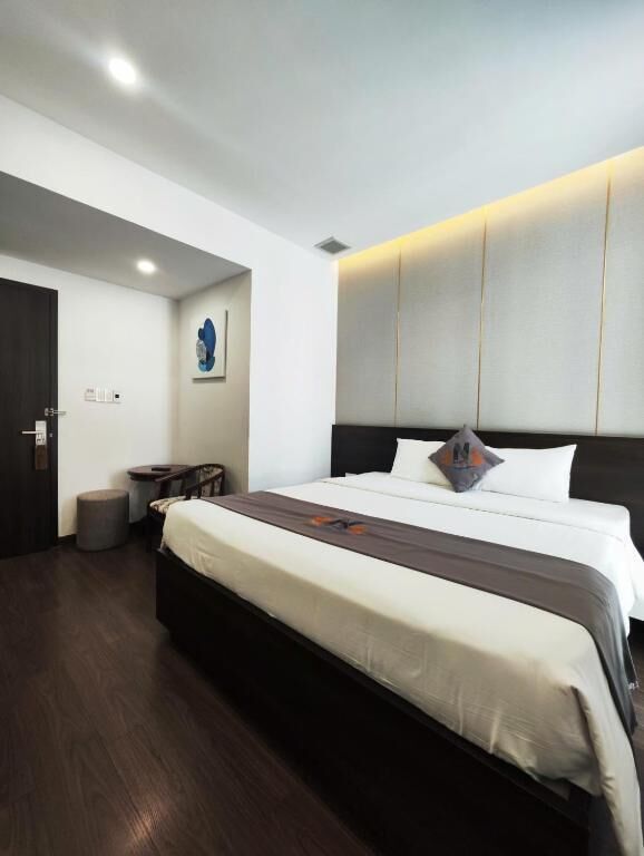 Quarto casal standard | Ferros/tábuas de passar roupa, Wi-Fi de cortesia