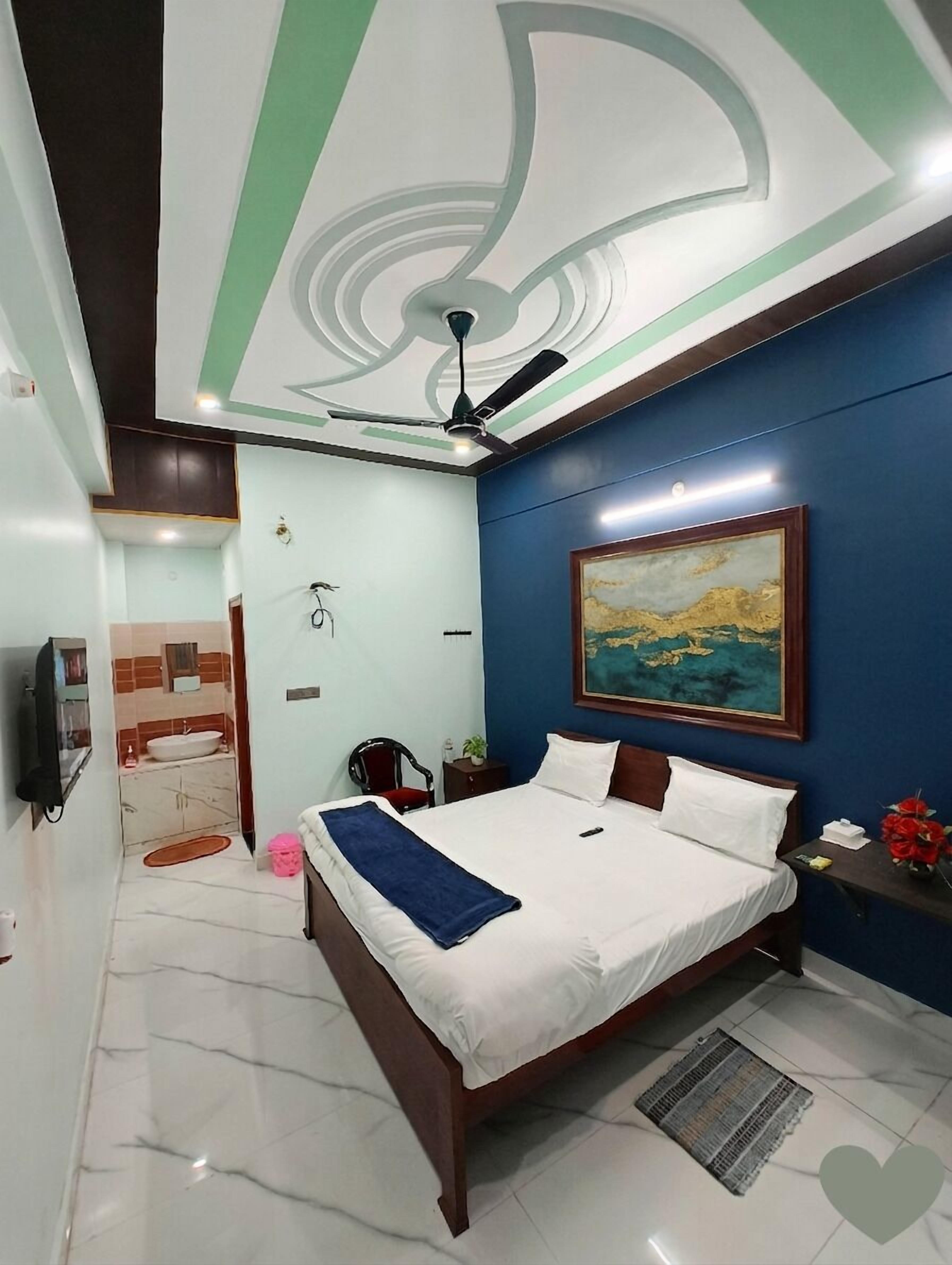Premium Double Room, 1 Katil Kelamin (Double), Balcony | Meja, ruang kerja komputer riba, seterika/papan seterika, Wi-fi percuma 
