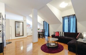 Apartment | Living area - Apartment Luka - Three Bedroom Apartment (Dubrovnik)
