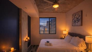 Desk, iron/ironing board, WiFi, bed sheets