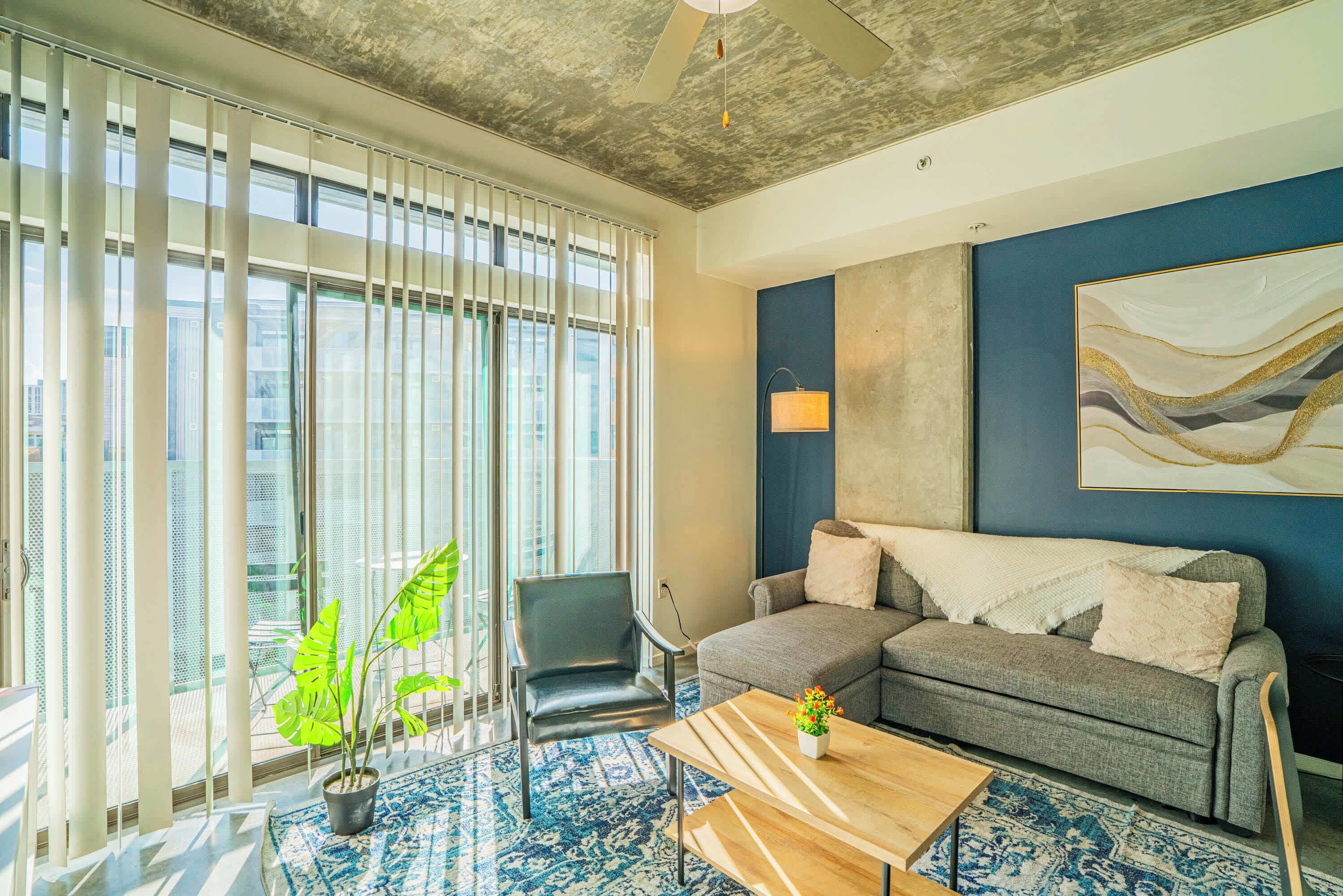 Televisión, oficina