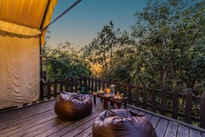 Tente, balcon, vue vallée | Vue depuis le balcon