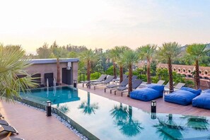 3 piscinas al aire libre