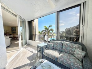 TV - SS 4244 2/2 Ocean View Condo-Welcome to Paradise (Fort Pierce)