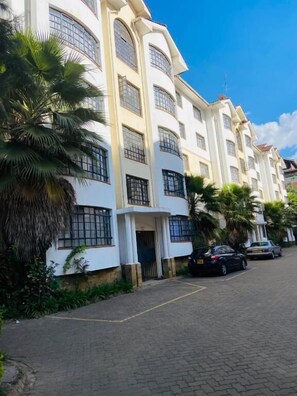 Exterior - Riara Prestige Apartments (Nairobi)
