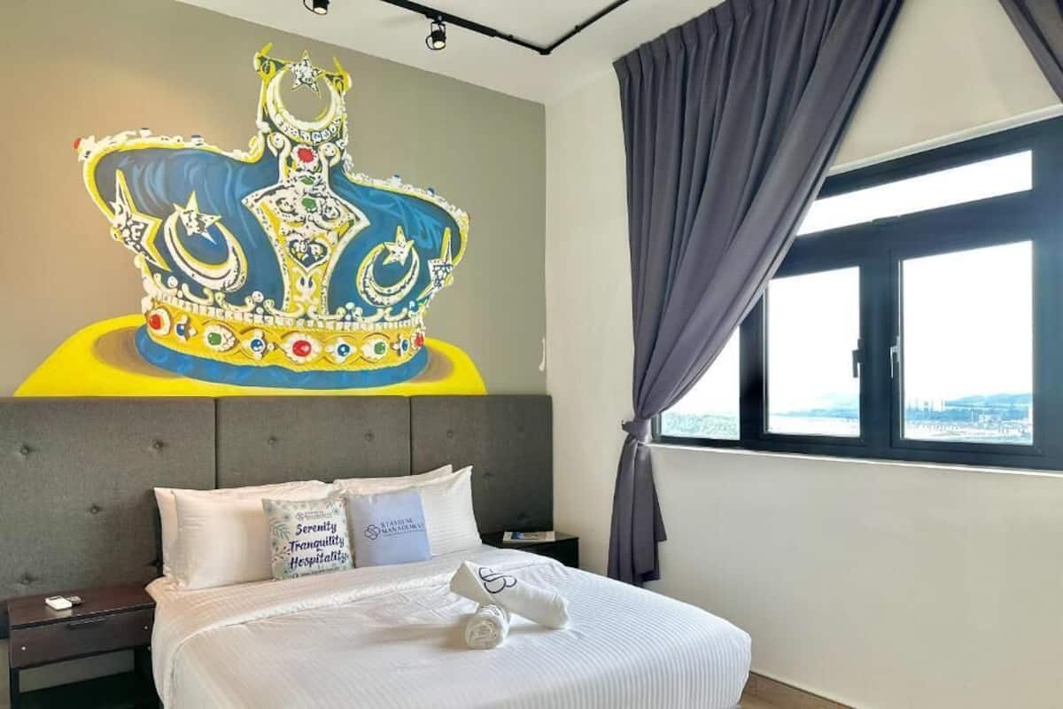 Apartment, 1 Queen Bed, City View | Blackout curtains, iron/ironing board, free WiFi