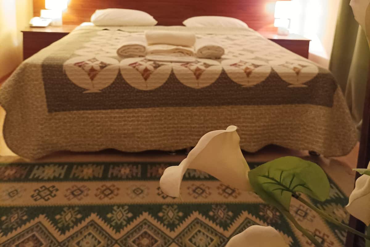 Kamar Double atau Twin Standar, pemandangan kota | Meja kerja, ruang kerja ramah laptop, dan Wi-Fi gratis