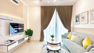 Deluxe Apartment, 2 Bedrooms, Balcony, Lake View | Ruang tamu