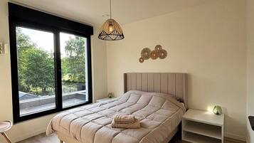 4 chambres, fer et planche Ă repasser, accĂšs Internet, draps fournis