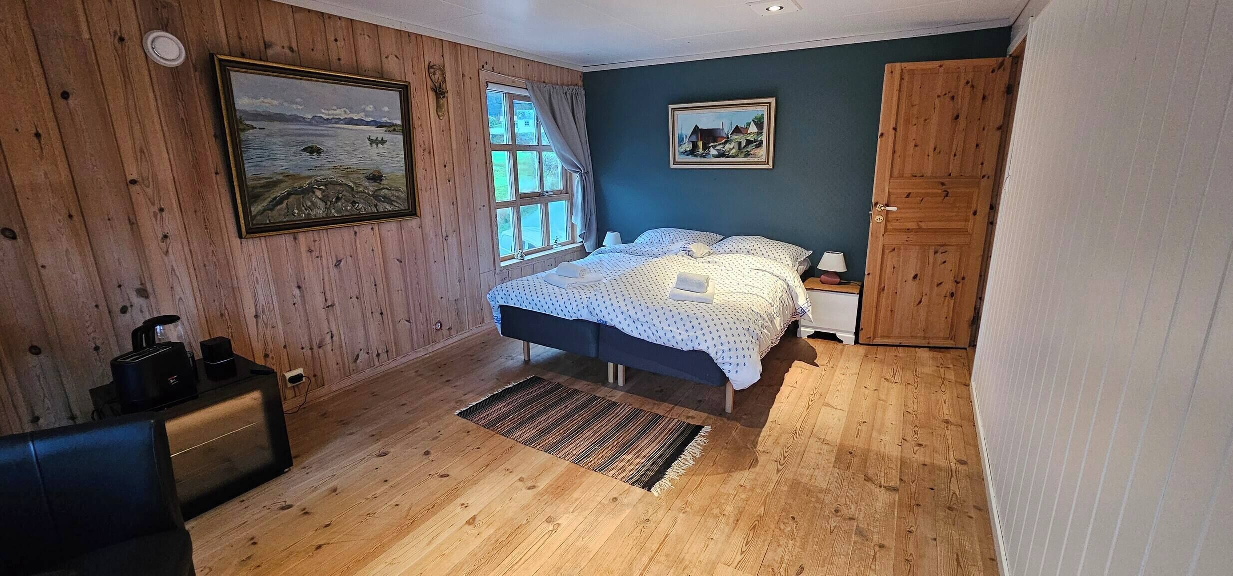 4 soverom, internettilgang og sengetøy