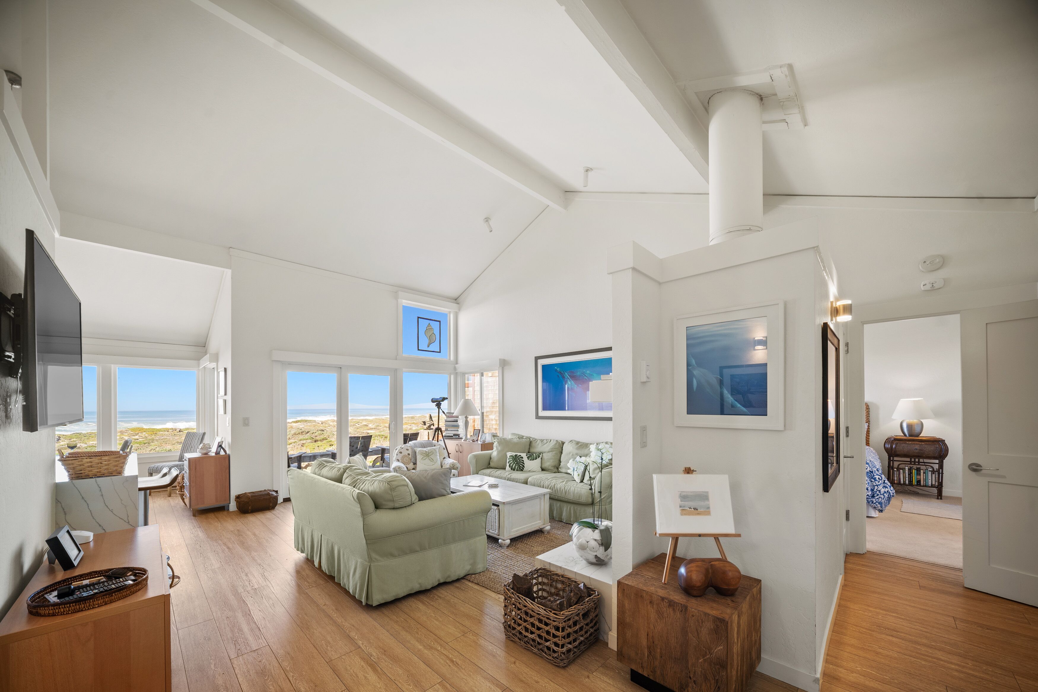 Télévision, cheminée