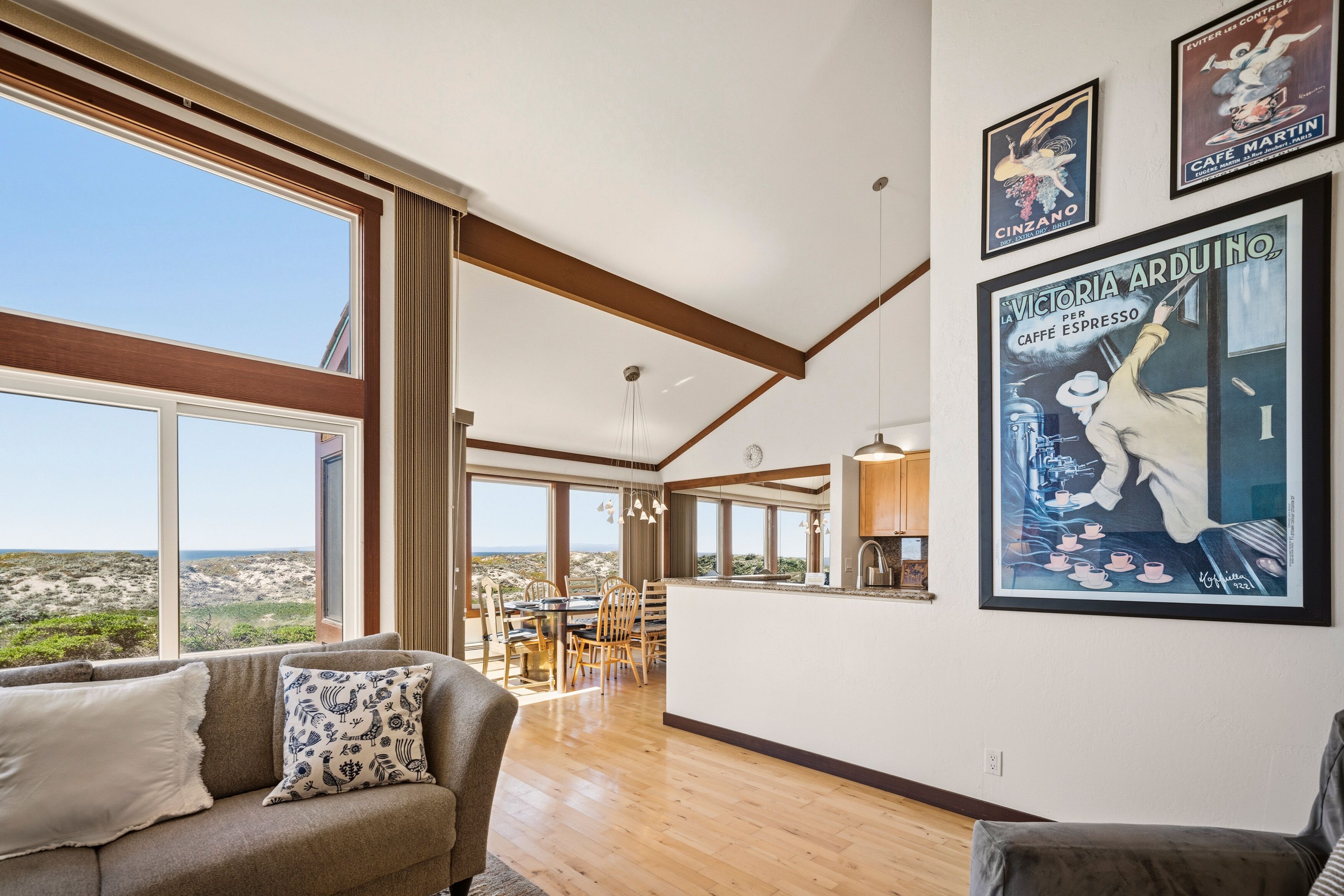 Monterey Dunes 166 - Moss Landing Townhome - A Mile Of Beachfront! - Marina, CA