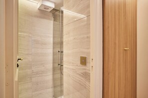 Untagged - New apartment in the heart of Paris 4 people (Paris)
