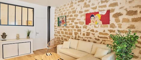Smart TV, offices