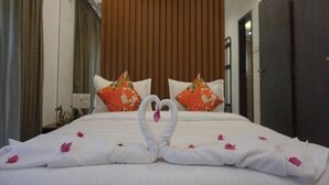 2 bedrooms, free WiFi, bed sheets - 2BR Service Apartment 302 Chembur by FLORA STAYS (Mumbai)