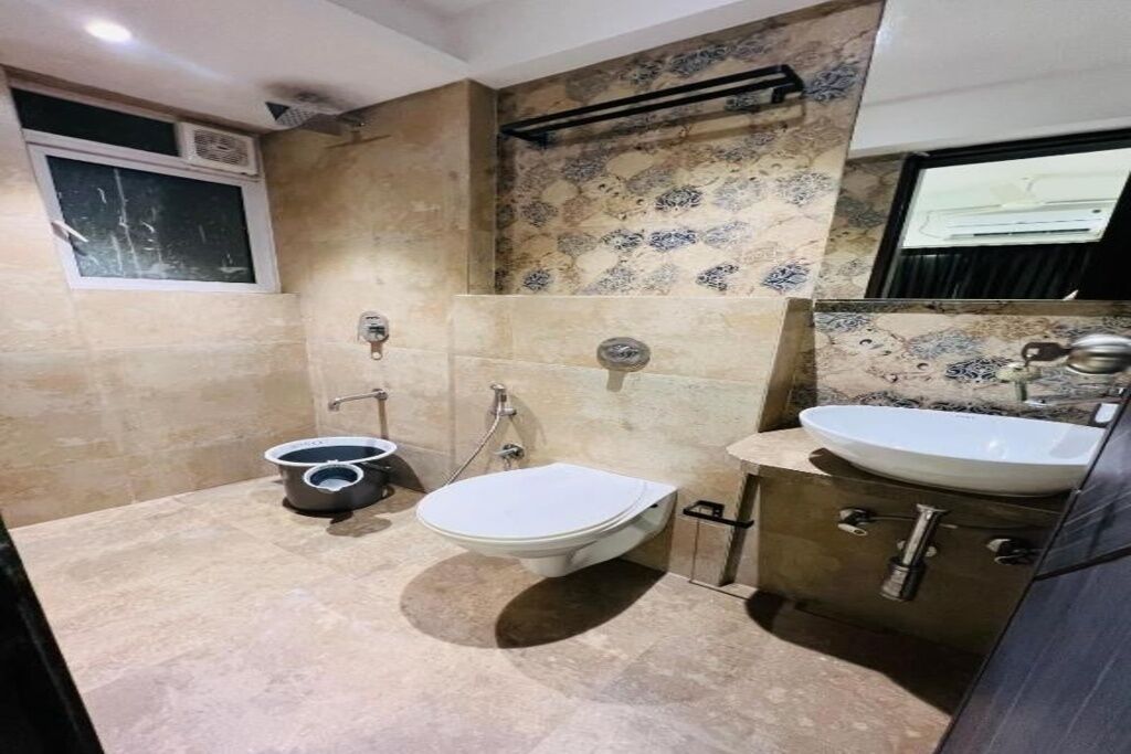 Handtücher, Seife, Shampoo, Toilettenpapier