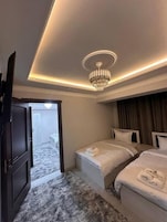 Cortinas blackout y sistema de insonorización 