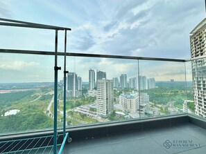 Comfort Apartment, 1 Queen Bed, Balcony, City View | Interior - D'Pristine Medini by Stayrene (Bandar Medini Iskandar)