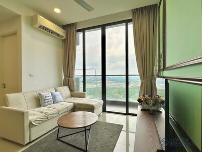 D'Pristine Medini by Stayrene