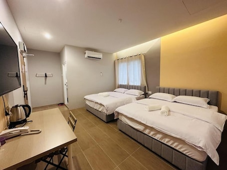 Studio, 2 Queen-Betten | Bügeleisen/Bügelbrett, kostenloses WLAN, Bettwäsche. A1 Hotel Sungai Petani