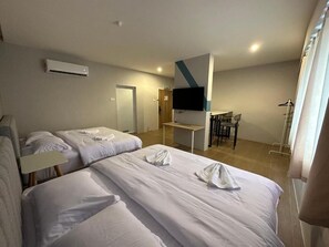 Studio King | Desk, iron/ironing board, free WiFi - A1 Hotel Sungai Petani (Sungai Petani)