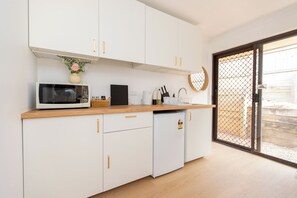 Microwave, stovetop