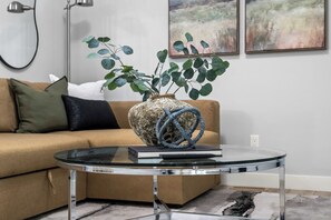 Living area - Modern 4BR Retreat•3 Baths•Near to Banff&Airport (Calgary)