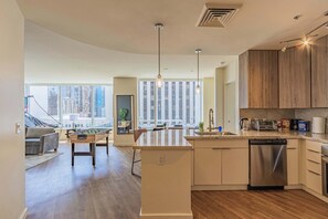 Fridge, microwave, oven, stovetop - Downtown PHX High-Rise Balcony, Pool, Gym, W&D, (Phoenix)