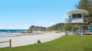 Beach nearby - Flynns Beach Seascape (Port Macquarie)