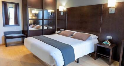 Hotel Cardeña by gaiarooms