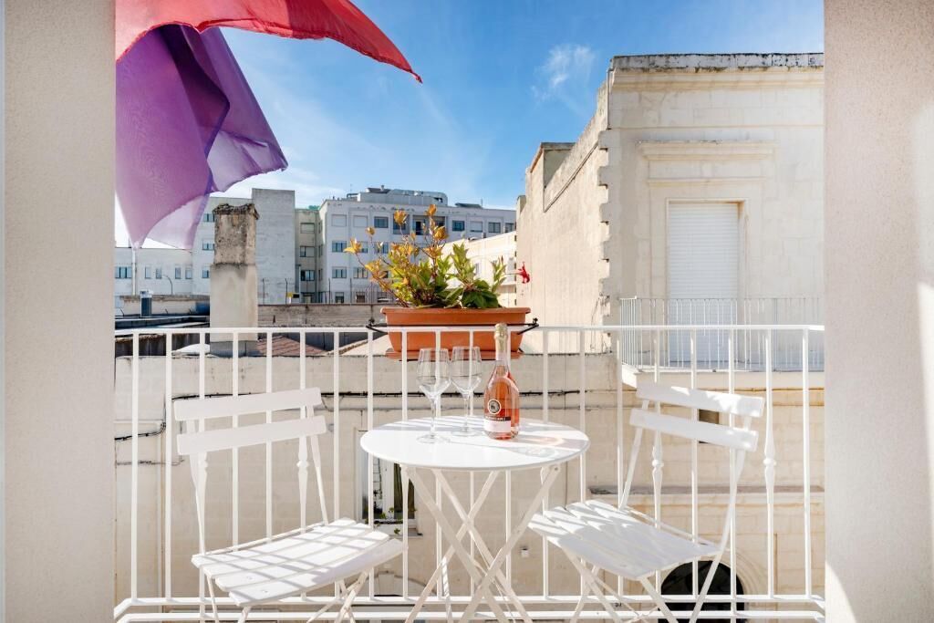 Doppia Comfort, balcone, vista città | Ristorazione all'aperto