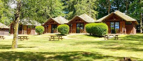 Chalet, Terrace, Lake View | Park view