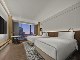 Comfort Room | Desk, free WiFi, bed sheets