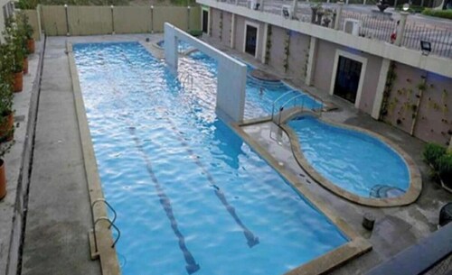 Cozy 1-bedroom condo with AC in charming Muntinlupa