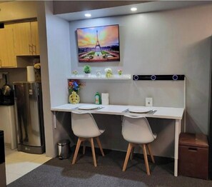 Interior - Cozy 1-bedroom condo with AC in charming Muntinlupa (Muntinlupa)