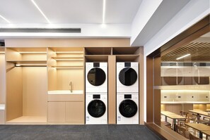 Laundry room - Jinglai Zhenxuan Shanghai Tongji Hospital Xincun Road Subway Station Hotel (Shanghai)