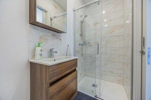 Penthouse, Kitchen, City View | Bathroom - Chic Modern Stay with Private Terrace (Sliema)