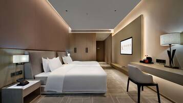 Basic Double Room | Down comforters, free WiFi