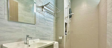 Comfort Apartment, 2 Bedrooms, Balcony, Garden View | Bathroom