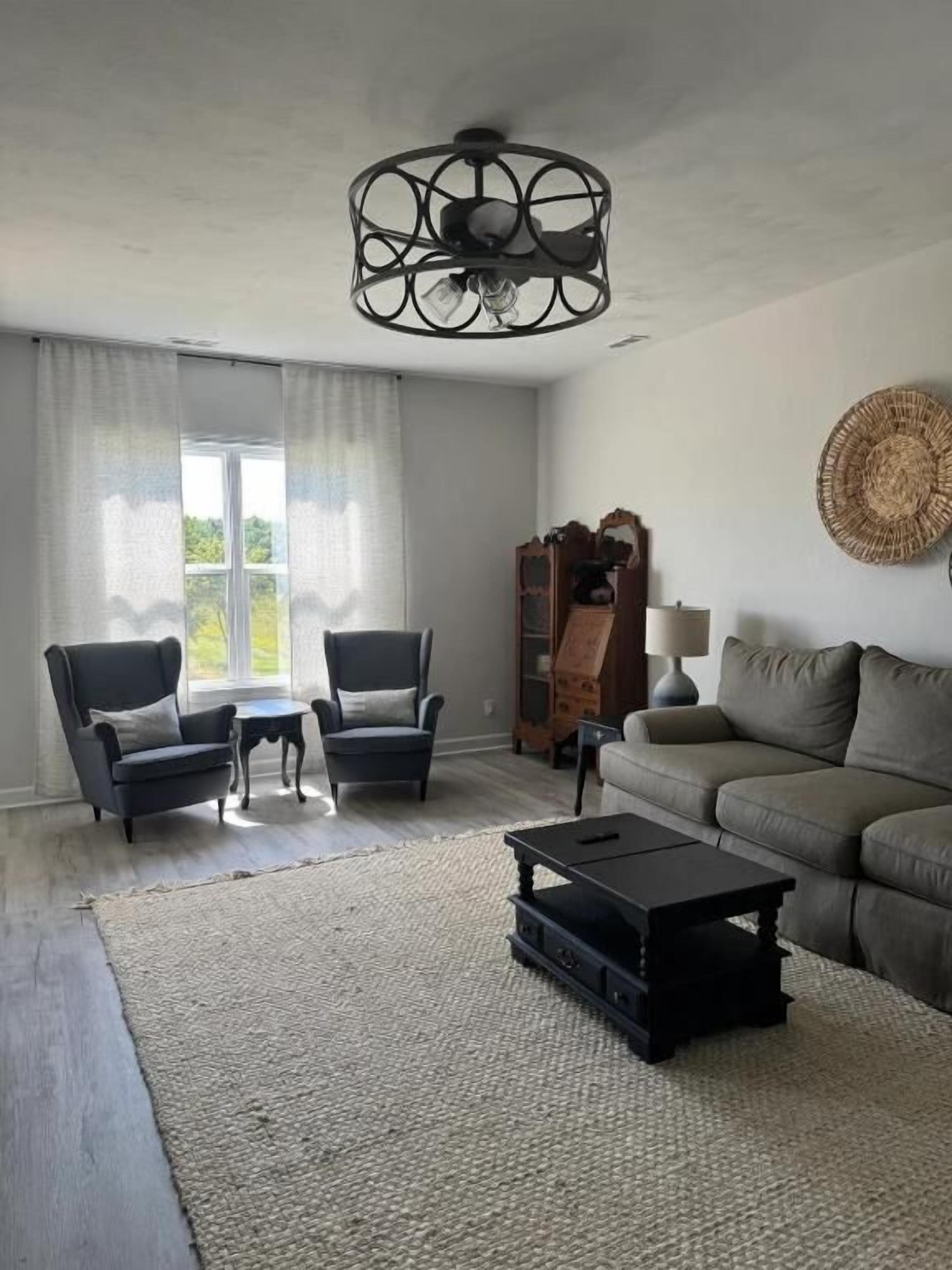 Deluxe House, 3 Bedrooms | Living area