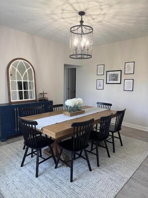 Casa Deluxe, 3 habitaciones | Restaurantes