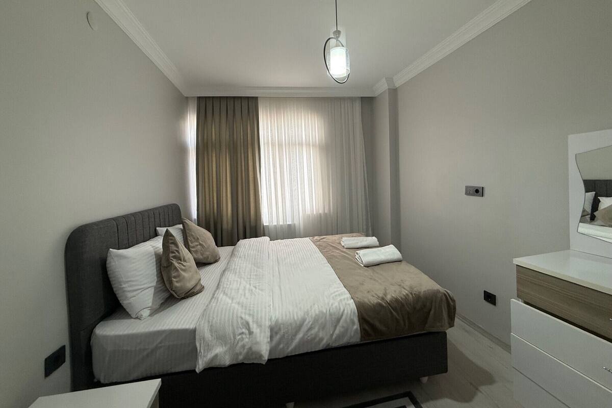 Desk, iron/ironing board, WiFi (free), bed sheets